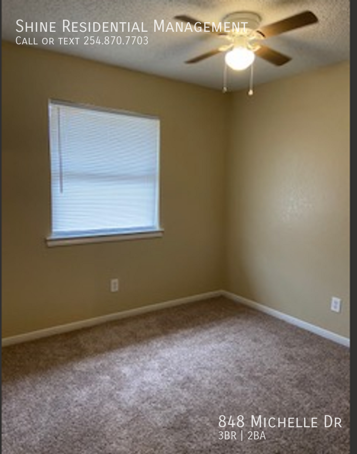 848 Michelle Dr - Photo 3 of 4