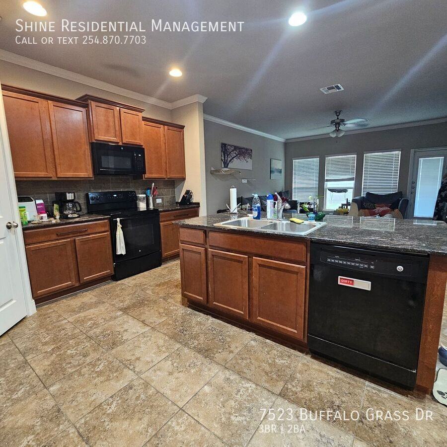 7523 Buffalo Grass Dr - Photo 3 of 10