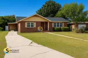 featured image of 1438 Magnolia Cir W