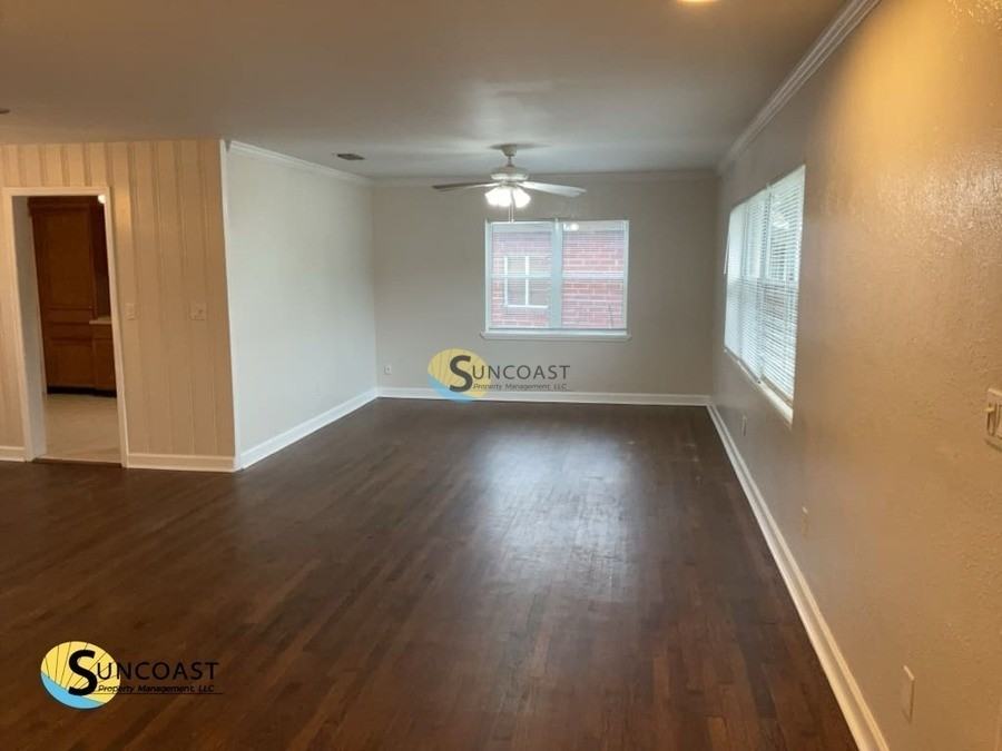 1438 Magnolia Cir W - Photo 5 of 21