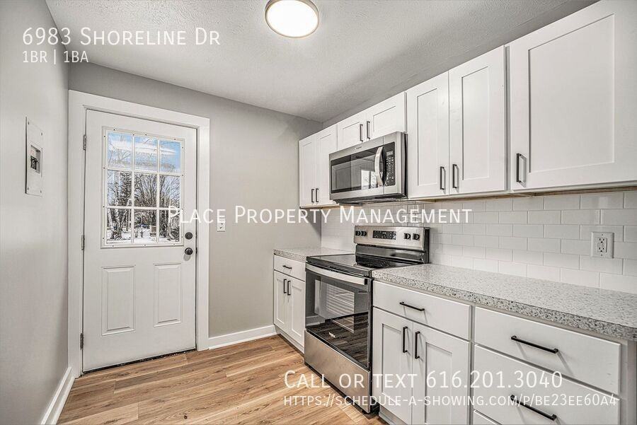 6983 Shoreline Dr - Photo 4 of 16