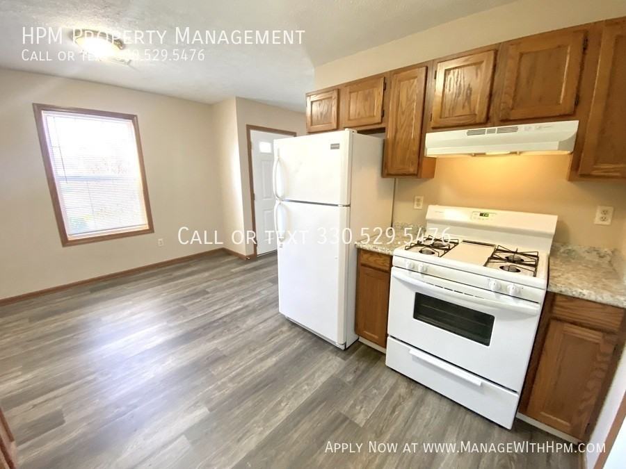 2525 Zircon St Ne - Photo 7 of 16