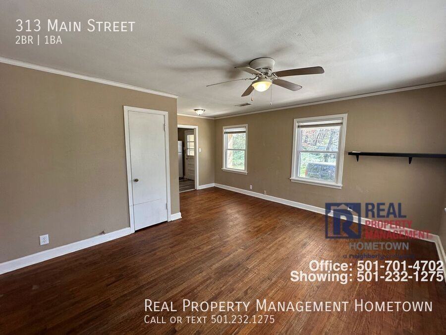 313 Main St - Photo 2 of 9