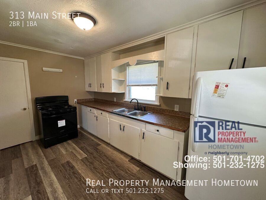 313 Main St - Photo 4 of 9