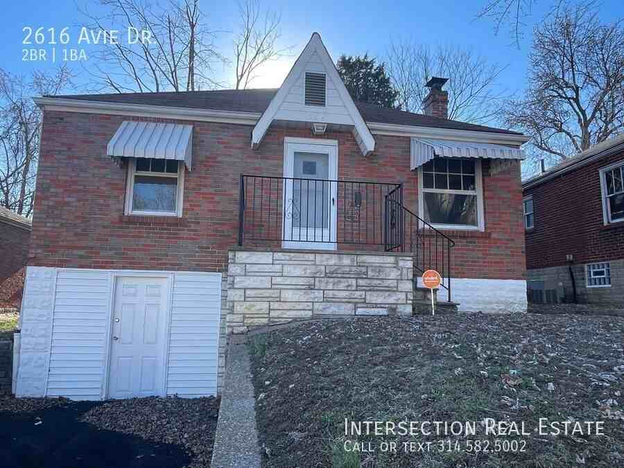 2616 Avie Dr - Photo 2 of 14