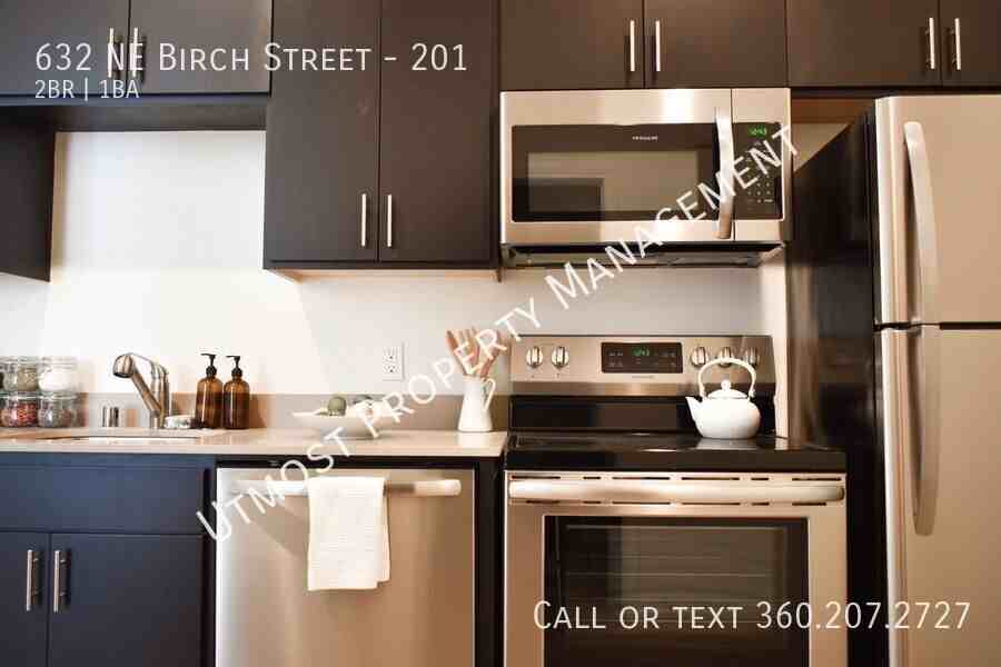 632 Ne Birch St #201 - Photo 3 of 15