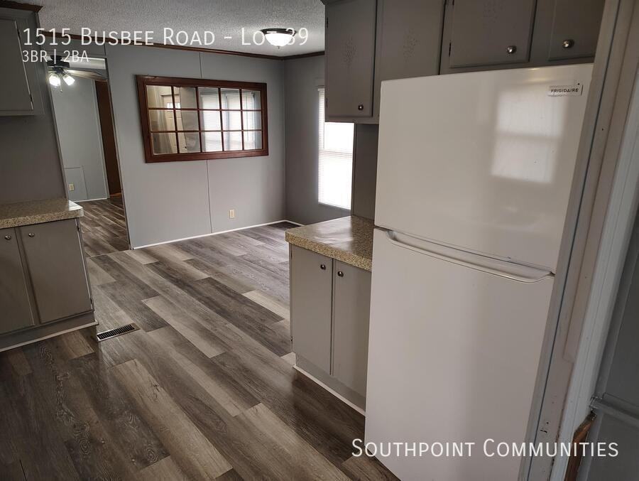 1515 Busbee Rd - Photo 5 of 14