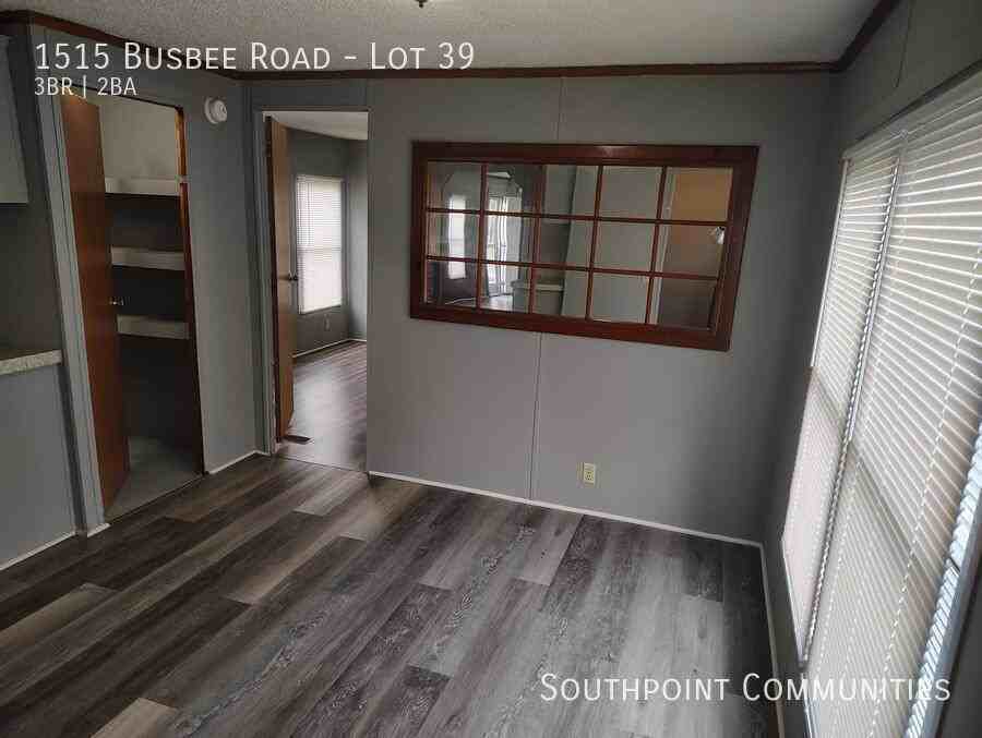 1515 Busbee Rd - Photo 7 of 14