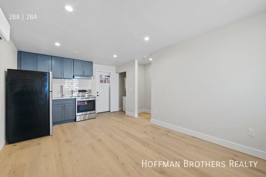 649 N Spaulding Ave #1-4 - Photo 4 of 19