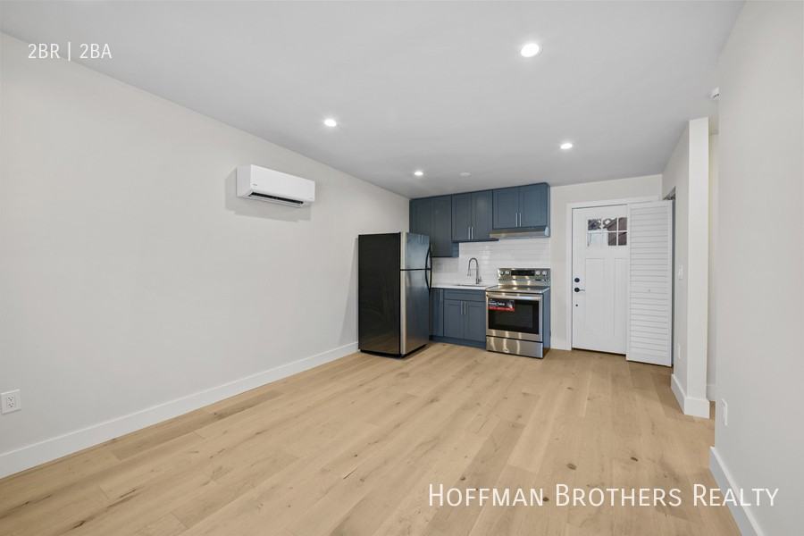 649 N Spaulding Ave #1-4 - Photo 5 of 19