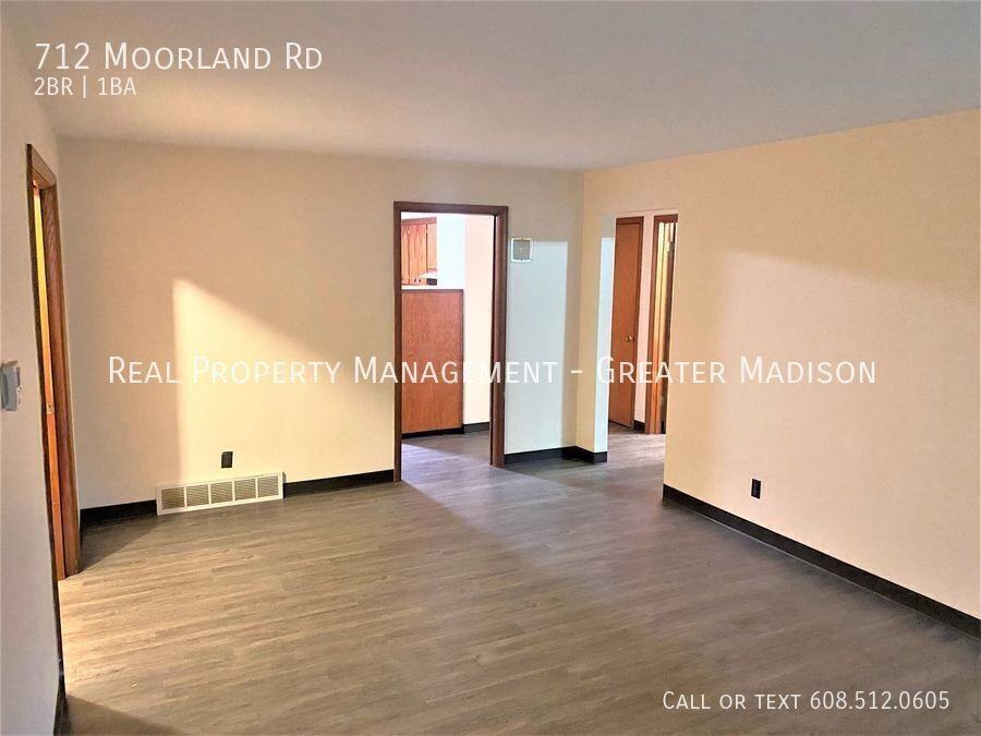 712 Moorland Rd - Photo 3 of 10