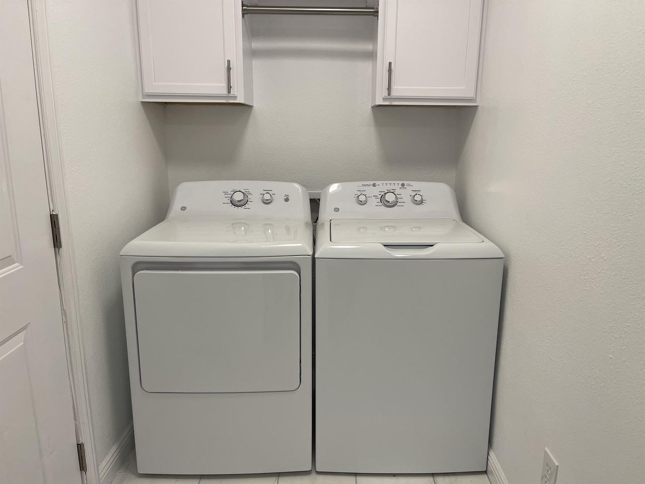 2421 25th St #1 - Photo 6 of 17