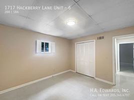 featured image of 1717 Hackberry Ln #6