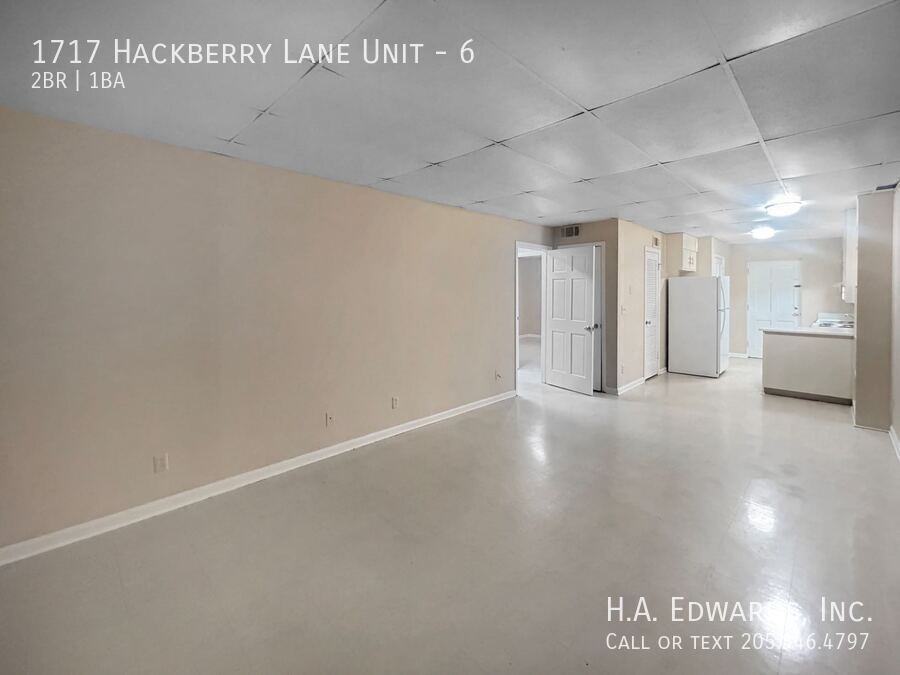 1717 Hackberry Ln #6 - Photo 3 of 8
