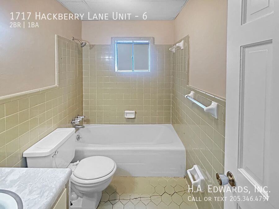 1717 Hackberry Ln #6 - Photo 5 of 8
