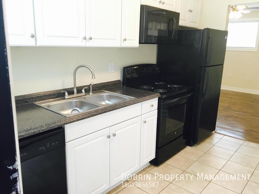 1728 Claiborne St #B - Photo 4 of 17