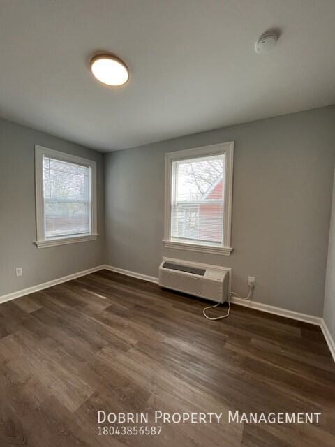 1721 Blair St #3 - Photo 4 of 13