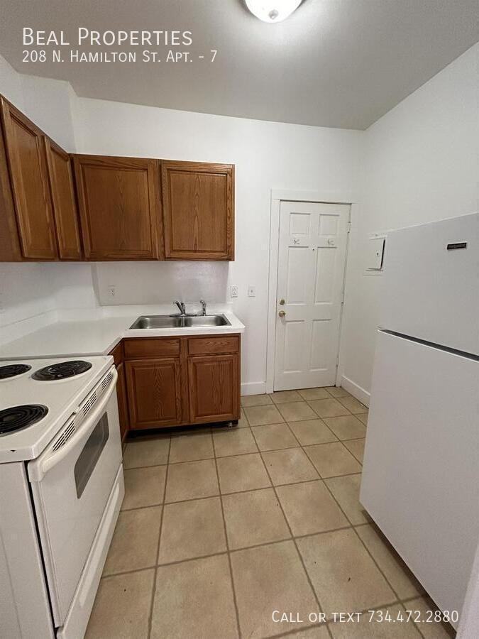 208 N Hamilton St #7 - Photo 7 of 7