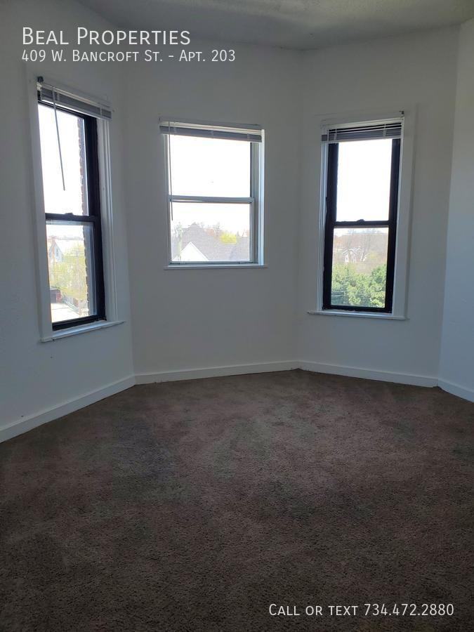 409 W Bancroft St #203 - Photo 5 of 11