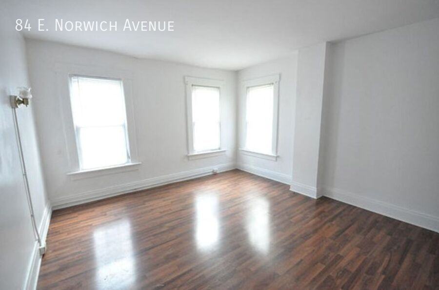 84 E Norwich Ave - Photo 6 of 18