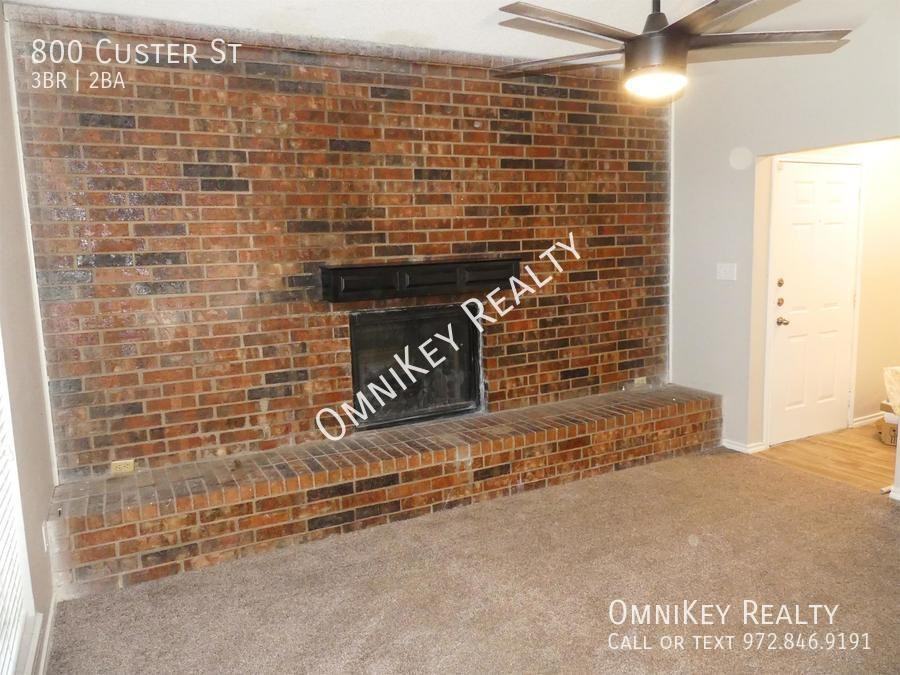 800 Custer St - Photo 6 of 16