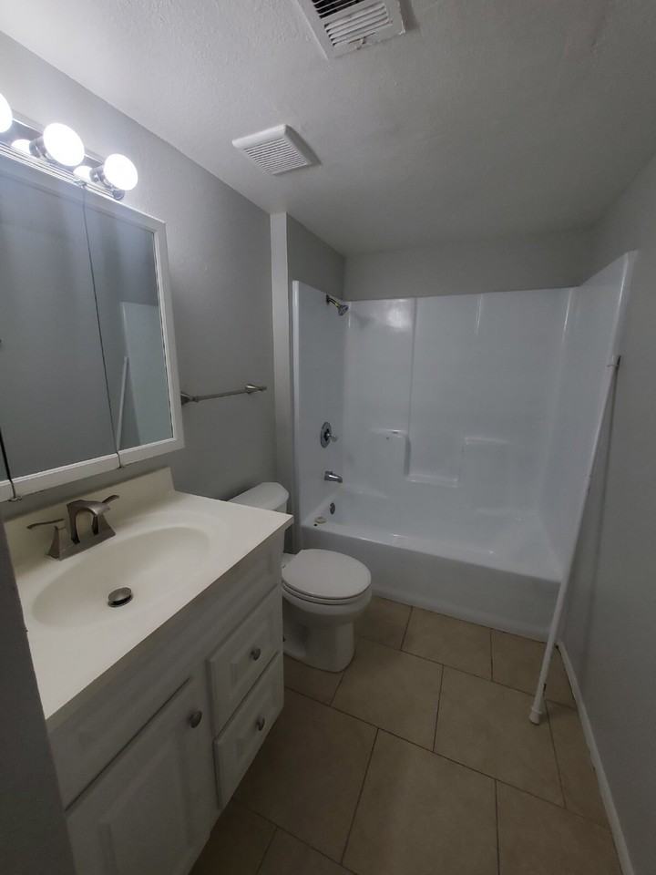 9228 N 7th Ave #2 - Photo 3 of 14