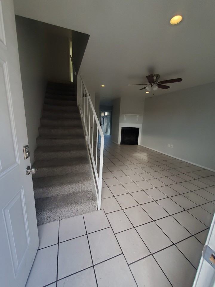 9228 N 7th Ave #2 - Photo 5 of 14