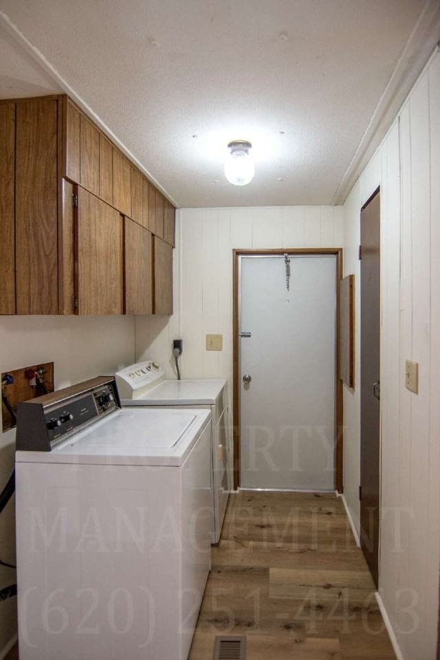 -22 Glendale Estates - 3612 W 7th - Photo 4 of 19