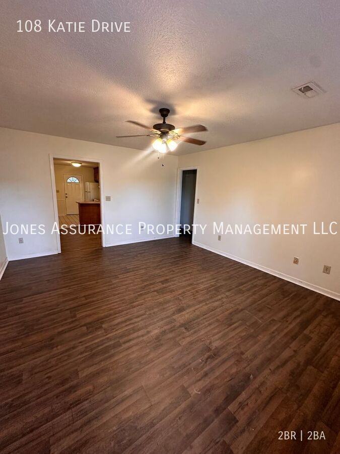 108 Katie Dr - Photo 2 of 8