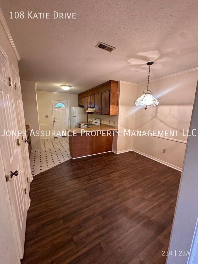 108 Katie Dr - Photo 3 of 8