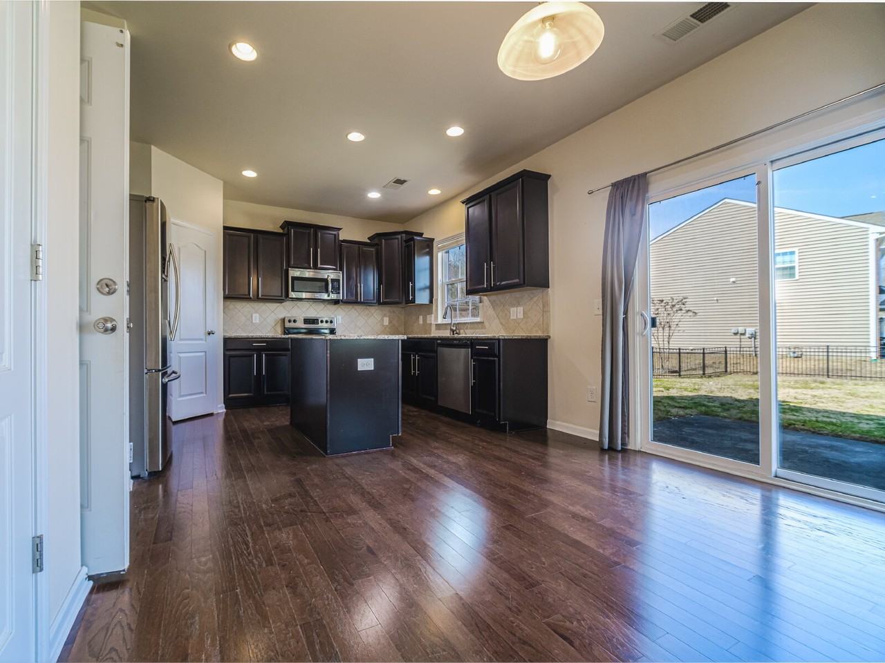 1089 Wallace Lake Rd - Photo 3 of 49