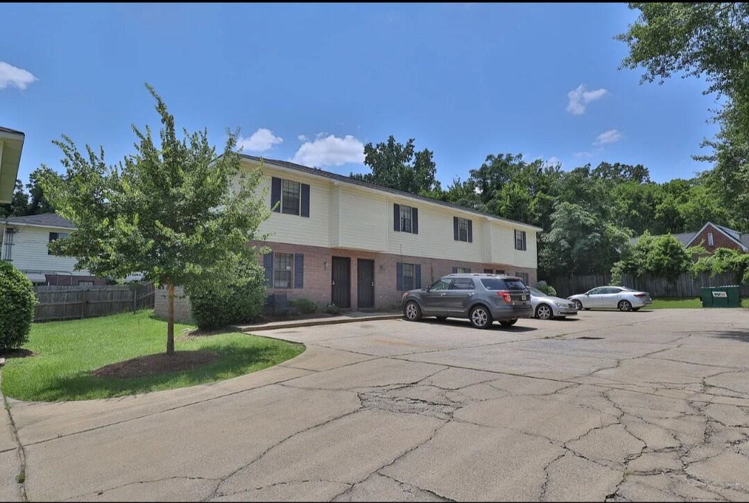 2215 17th Ave #6 - Photo 3 of 10