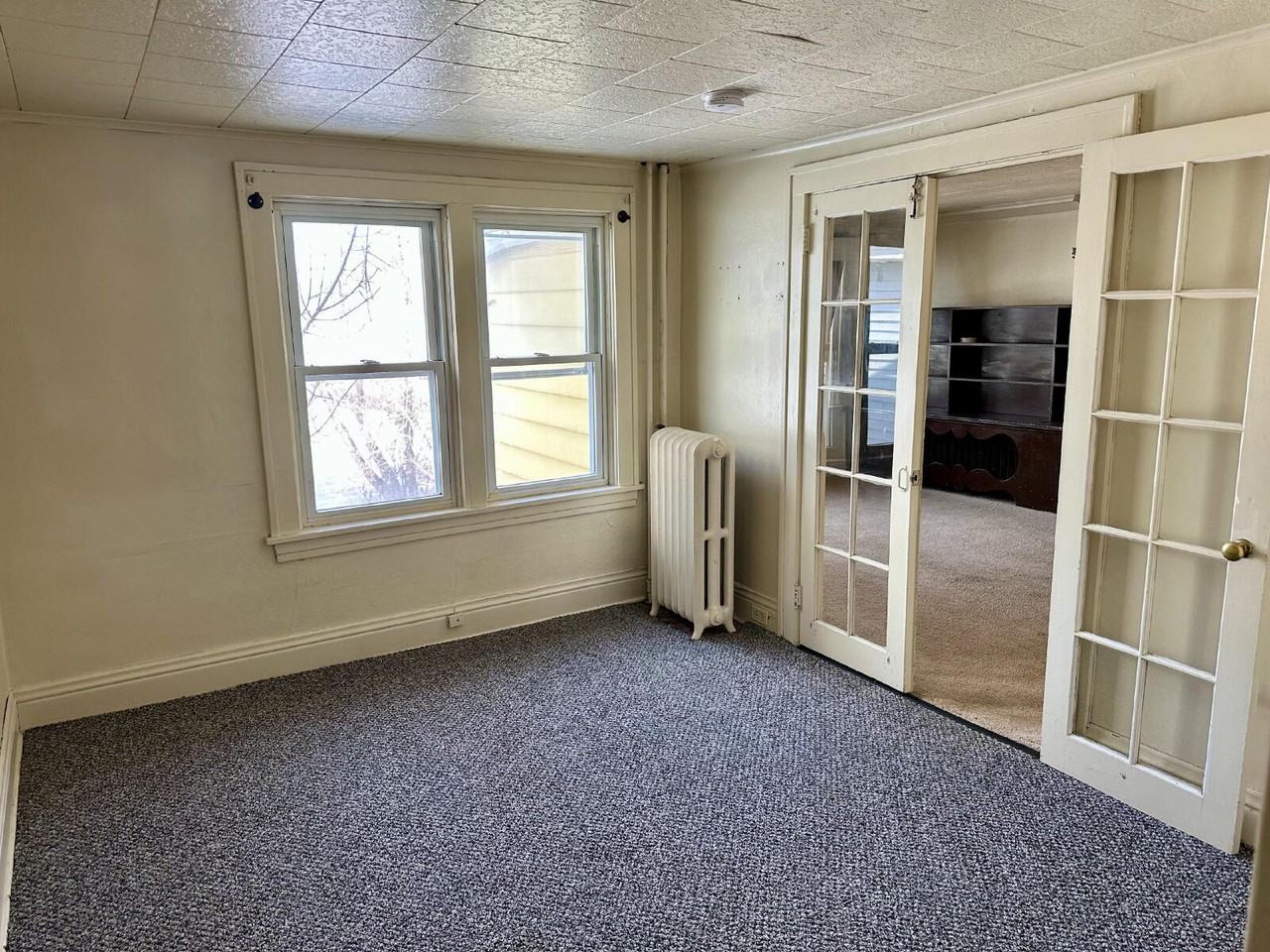 218 2nd St N - Photo 3 of 12