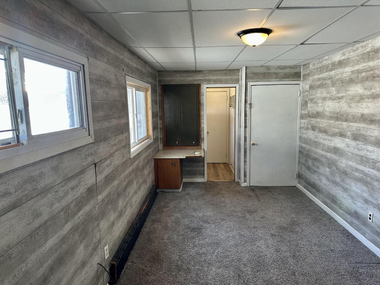 218 2nd St N - Photo 3 of 5