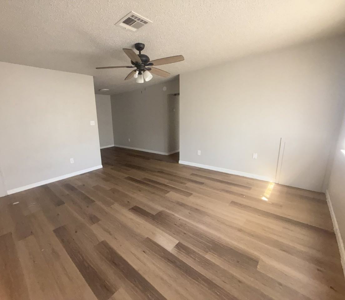 603 S Mekusukey Ave #603 - Photo 7 of 9