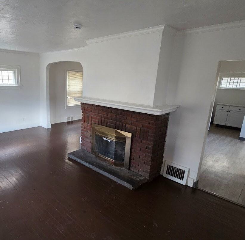 8100 Garfield Blvd - Photo 3 of 16