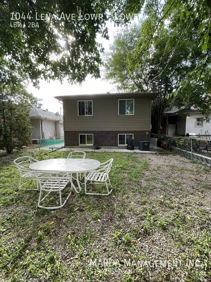 1044 Lena Ave Lowr - Photo 2 of 43