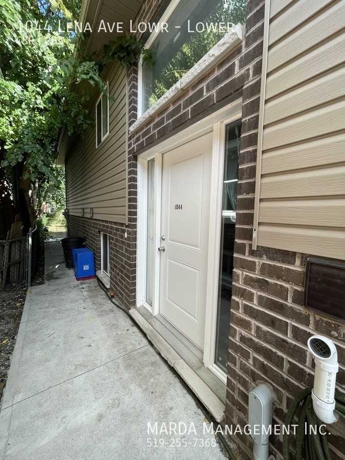 1044 Lena Ave Lowr - Photo 3 of 43