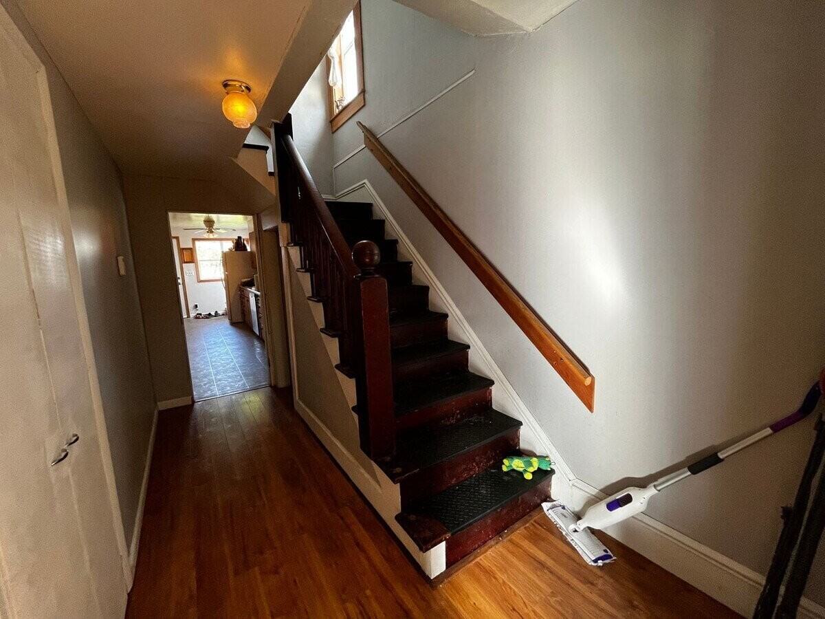 1249 Grant St - Photo 2 of 9