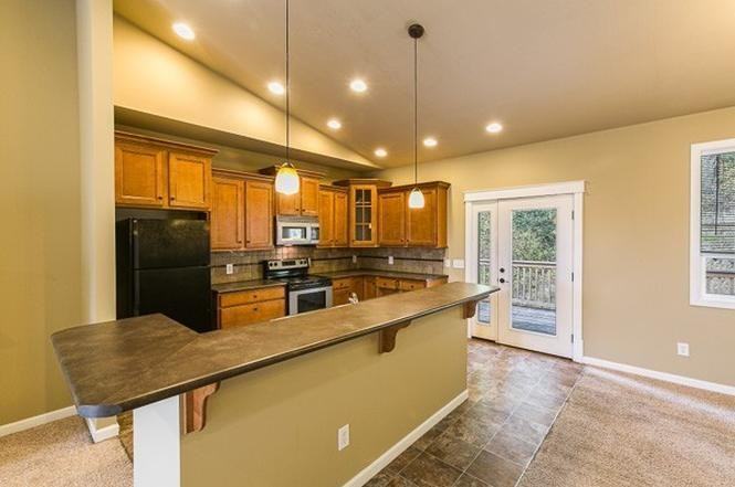 109 32nd St - Photo 3 of 8