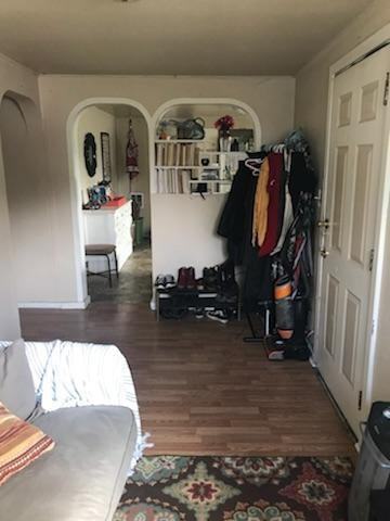 319 E Magnolia St #1 - Photo 3 of 19