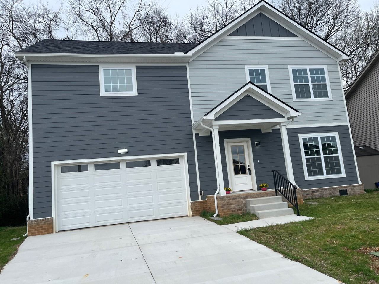 2922 Painted Pony Dr - Photo 2 of 37