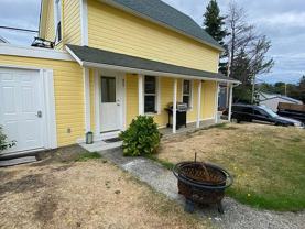 411 Lakeway Dr - Photo 1 of 1