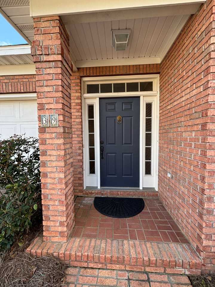 39 Williamsburg Pl - Photo 3 of 29