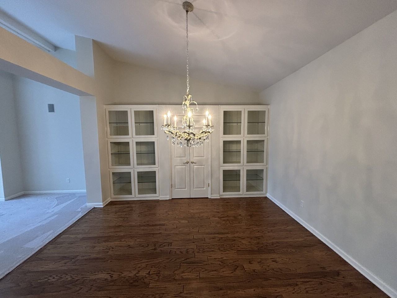 39 Williamsburg Pl - Photo 4 of 29