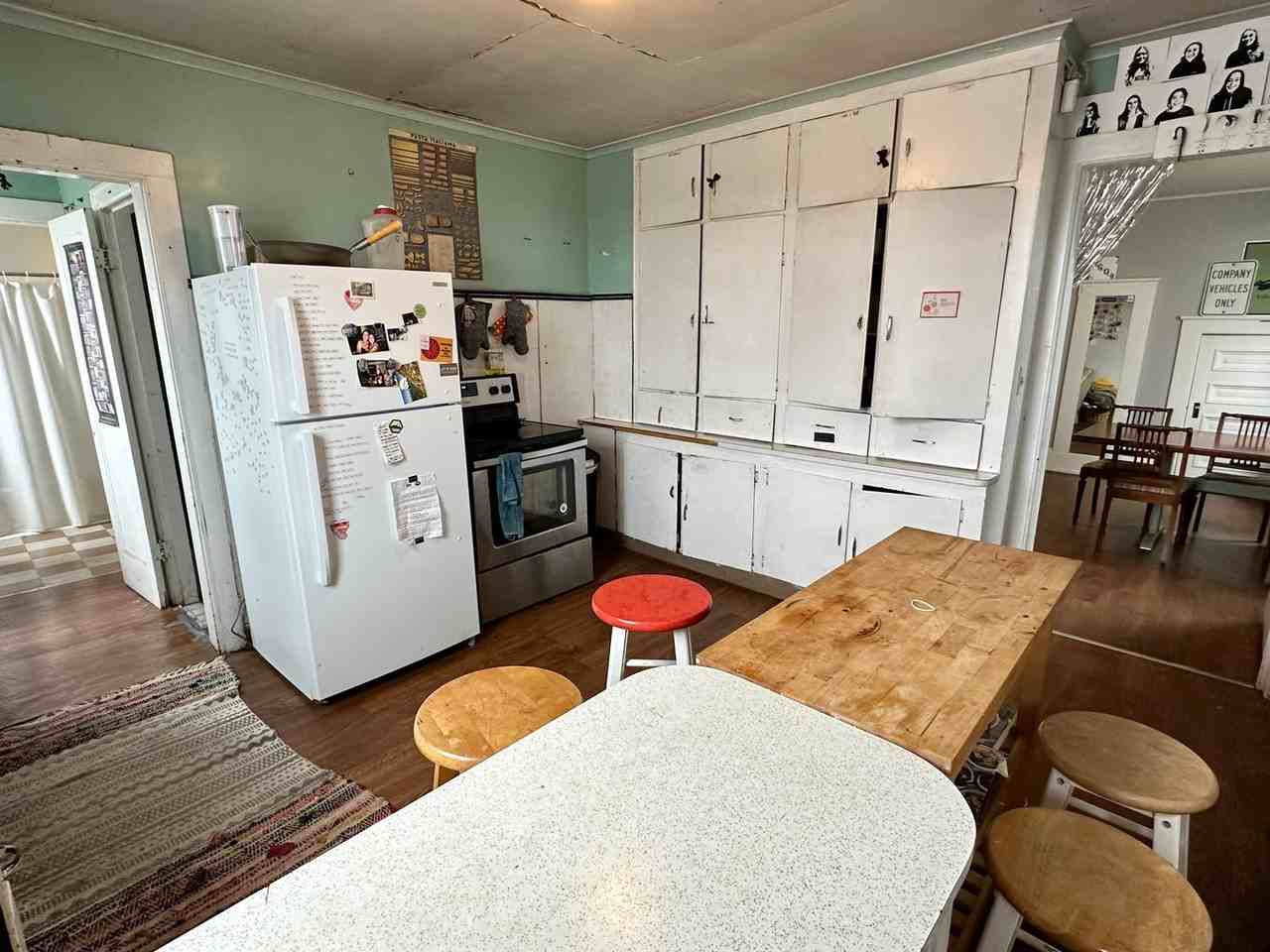 319 E Magnolia St #2 - Photo 7 of 23