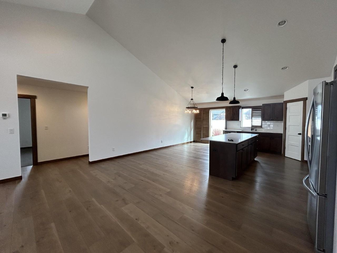 915 Stewart Loop - Photo 6 of 36