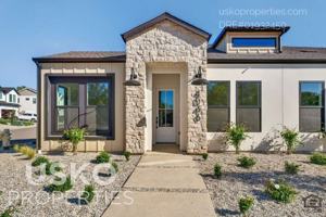 featured image of 4046 Winding Ln