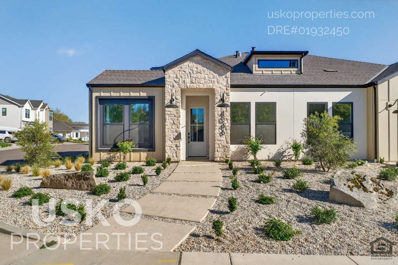 4046 Winding Ln - Photo 3 of 22