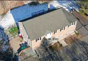 7 Berry Rd #A - Photo 1 of 1